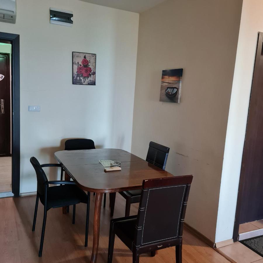 Ferienwohnung Елка Burgas City Exterior foto