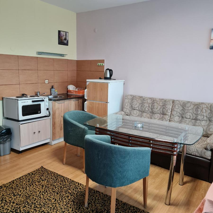 Ferienwohnung Елка Burgas City Exterior foto